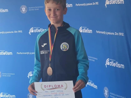 CSȘ Gloria Arad are medaliat național la aruncarea suliței, categoria sub 13 ani