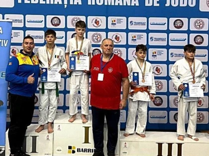 CSȘ Gloria Arad are medaliat național pe tatami! Oliver Loczi a luat argintul la categoria U15
