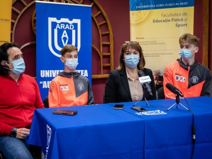 CSU Aurel Vlaicu Arad şi-a prezentat performerii secţiei de aerobic. Şerban anunţă că a preluat şi Valbonul, iar poloul şi halterele de la AMEFA sunt în plan!