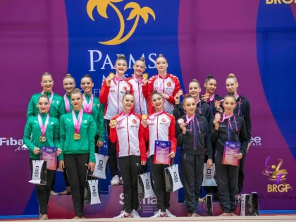 Cu antrenoarele și trei sportive de la CSM Arad, ansamblul național de ritmică a luat medalii la Novi Sad și Sofia! (FOTO)