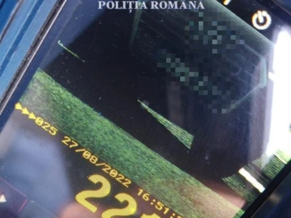 Cu peste 200 km/h, pe Autostrada Nădlac - Deva