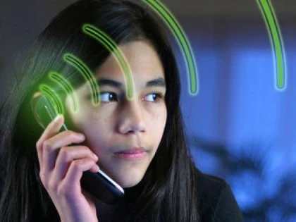 Cum afli nivelul de radiaţii emise de telefonul tău