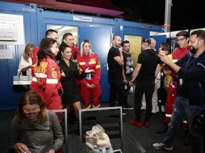 Cum au fost surprinși Andra și Măruță, în culisele Cerbului de Aur