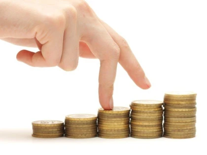 Cum comparăm creditele online?