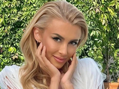 Cum își păstrează Andreea Bălan tenul impecabil