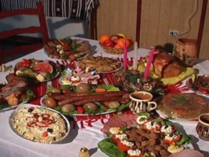 Cum să mănânci de sărbători fără să te îngrași