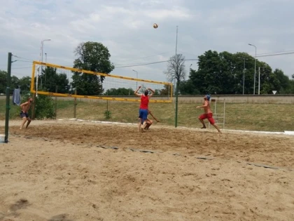 Cupa Aradului a dat startul sezonului de beach-volley. CS Fan şi ProVolei, în top