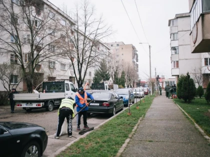 „Curăţenia de primăvară” continuă în cartierul Micălaca