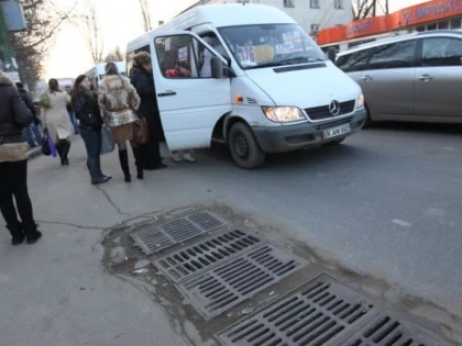 CURSELE ILEGALE BAGA IN FALIMENT FIRMELE DE TRANSPORT DIN ARAD