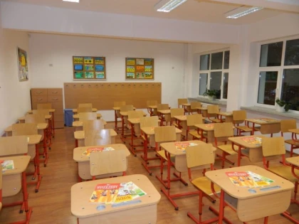 CURSURILE VOR FI SUSPENDATE VINERI DUPA-AMIAZA IN 78 DE SCOLI CU SECTII DE VOTARE DIN BUCURESTI