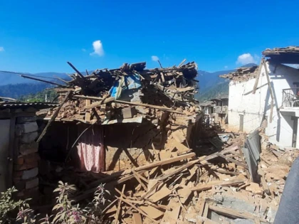 Cutremur puternic în Nepal, cel puțin 128 oameni au murit