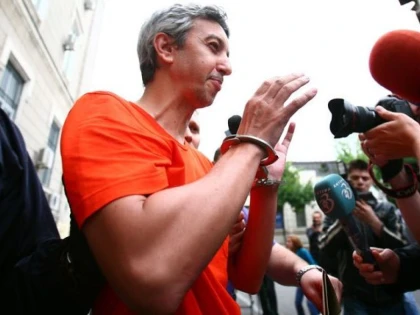 DAN DIACONESCU RISCA SAPTE ANI DE INCHISOARE, PENTRU CA L-A SANTAJAT PE PRIMARUL DE LA ZARAND