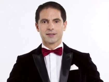 DAN NEGRU DESFIINTEAZA VALENTINE'S DAY! NICI NU SE GANDESTE SA SARBATOREASCA PE 14 FEBRUARIE!