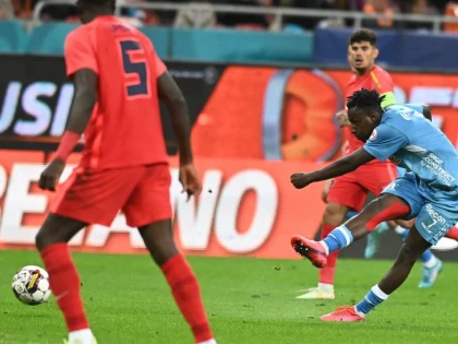 Dan Petrescu a pus ochii pe golgheterul UTA-ei! Se poate repeta „scenariul Roger”