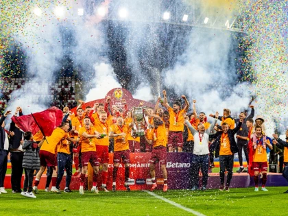 Dan Petrescu, după Cupa câștigată la Arad: „Un grup unit, care merită acest trofeu!”
