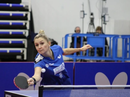 Dana Dodean începe noul an cu un derby, împotriva campioanei Franţei!