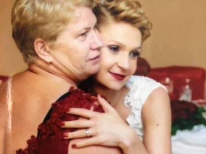 Dana Dodean îşi plânge mama: “Era totul pentru mine, mă simt cea mai fragilă persoană de pe pământ”