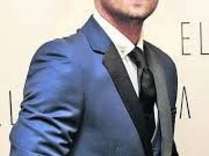 DANI OTIL SI GESTUL RUSINOS PE CARE IL FACEA IN FATA PRIETENILOR