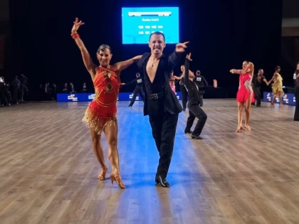 Dansatorii arădeni Andreea și Patrik Haizăr au fost medaliați la Europeanul Senior Latino (FOTO)