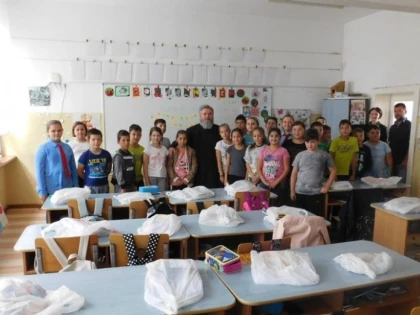 Daruri de la românii din Viena pentru copiii arădeni