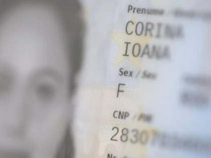Data când se schimbă buletinele. Românii vor primi cărți de identitate cu cip