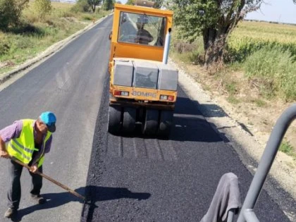 De cascadorii... plânsului: se refac lucrările pe drumul Arad-Şiria