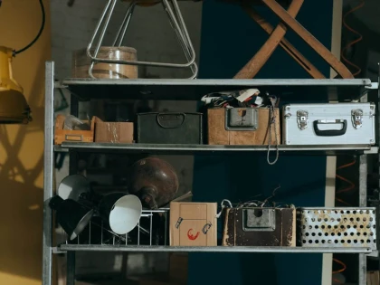 De ce merită să investești în rafturi metalice de calitate?
