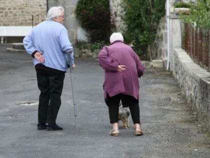 De ce trăiesc femeile mai mult decât bărbații