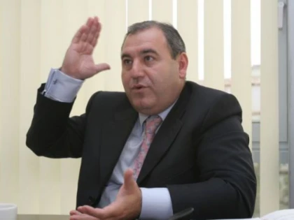 DECEPTIONAT PROFUND DE FOSTA IUBIRE DE 27 DE ANI, DORIN COCOS A TRECUT LA URMATORUL NIVEL: O IUBIRE DE 29 DE ANI