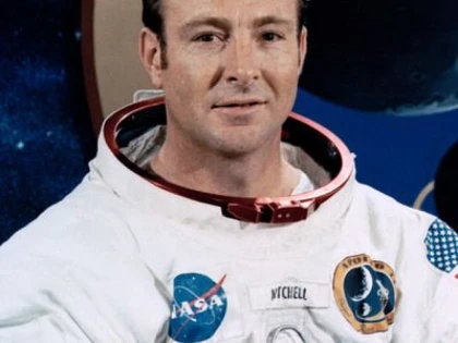 DECLARATIE SURPRINZATOARE A UNUI ASTRONAUT: EXTRATERESTRII NE-AU IMPIEDICAT SA PORNIM RAZBOIUL"