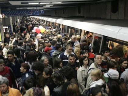 DEFECTIUNE LA METROU! CIRCULATIE INGREUNATA PE MAGISTRALA 2