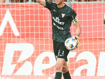 Dejan Iliev a plecat de la UTA. Portarul macedonean a fost transferat definitiv la Rapid
