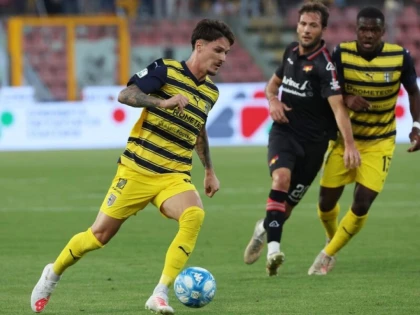 Dennis Man a marcat golul victoriei pentru Parma, echipa arădeanului e prima în Serie B