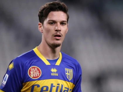 Dennis Man vrea să plece de la Parma. Ce echipă vrea cu orice preț să-l transfere