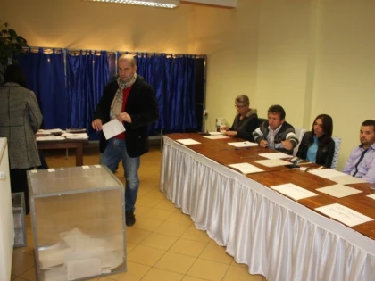 DEPUTATII CAPRAR SI MADUTA AU VOTAT PENTRU O SOCIETATE MAI BUNA