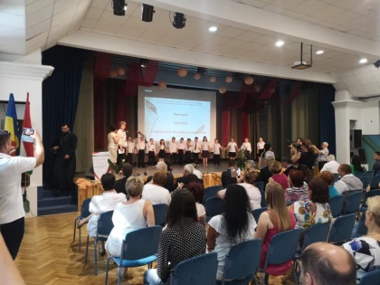 Deschiderea noului an şcolar la Liceul „Nicolae Bălcescu" din Gyula, Ungaria 