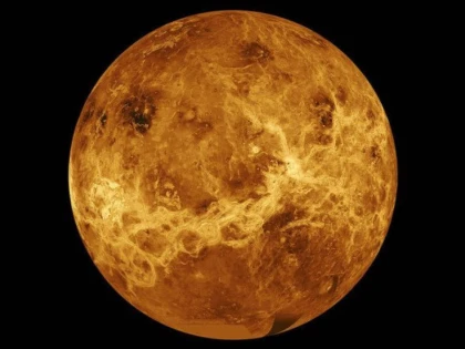 Descoperirea particulelor de fosfină în atmosfera planetei Venus, posibil indiciu al existenței vieții