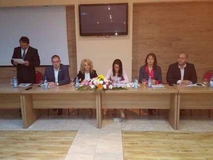 DEZBATERE PE TEMA DEZVOLTĂRII TURISMULUI ARĂDEAN, ORGANIZATĂ LA MONEASA