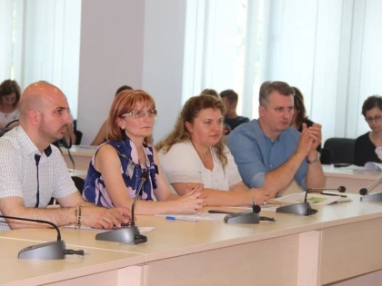 Dezbateri la CJ Arad despre problemele persoanelor diagnosticate cu tuberculoză