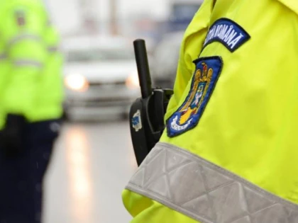 DGA a „săltat“ un șofer de automacara, care a încercat să mituiască un polițist din Lipova