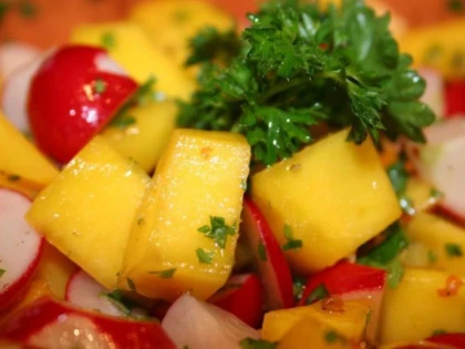 Dieta anticancer. Cum trebuie să mâncăm, ca să ne protejăm de maladia secolului
