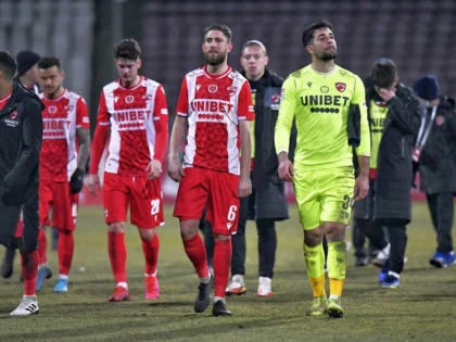 Dinamo a fost umilită de olteni înaintea meciului cu UTA! Situaţia la zi, în Liga 1
