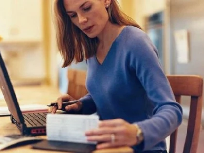 Direcția Venituri încurajează contribuabilii arădeni să apeleze la mijloacele  online de comunicare și cele electronice de plată