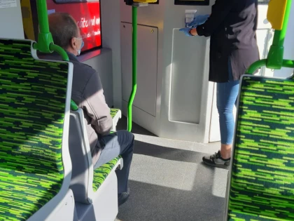 Dispozitive cu dezinfectant în mijloacele de transport în comun din Arad
