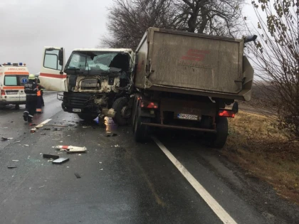 DN7 este blocat la Păuliș, în urma unui accident rutier