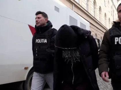 Doi băieți implicați în uciderea adolescentului din Cenei, trimiși în judecată