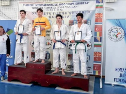 Doi judoka ai CSM-ului sunt medaliaţi la ne-waza