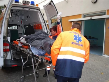DOI MORTI SI SAPTE RANITI INTR-UN ACCIDENT PE SOSEAUA ARAD-TIMISOARA