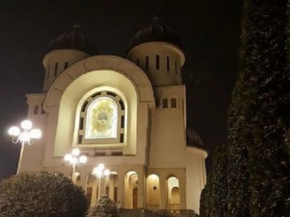 Doi oameni ai străzii, alungați din catedrala arhiepiscopală în Postul Crăciunului