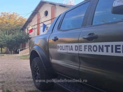 Doi polițiști de frontieră au fost arestați pentru luare de mită. Câștigau până la 1.000 de euro pe zi